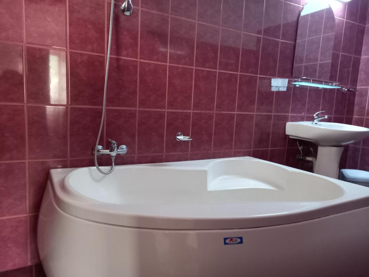 Hotel ELITE Băile Herculane Buitenkant foto
